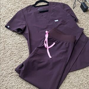 Figs Brown Scrub Set